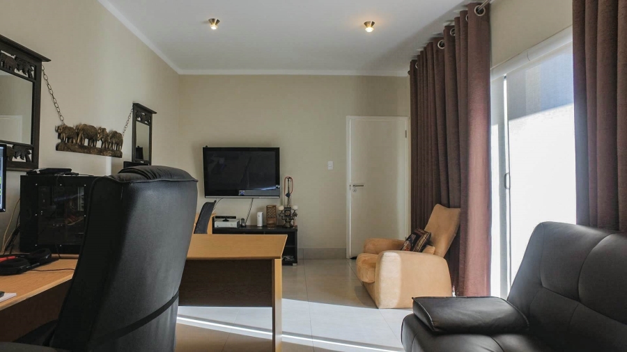 3 Bedroom Property for Sale in Baronetcy Estate Western Cape